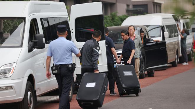 目前五大联赛除了意甲之外，其他四支榜首球队主帅均为西班牙教练